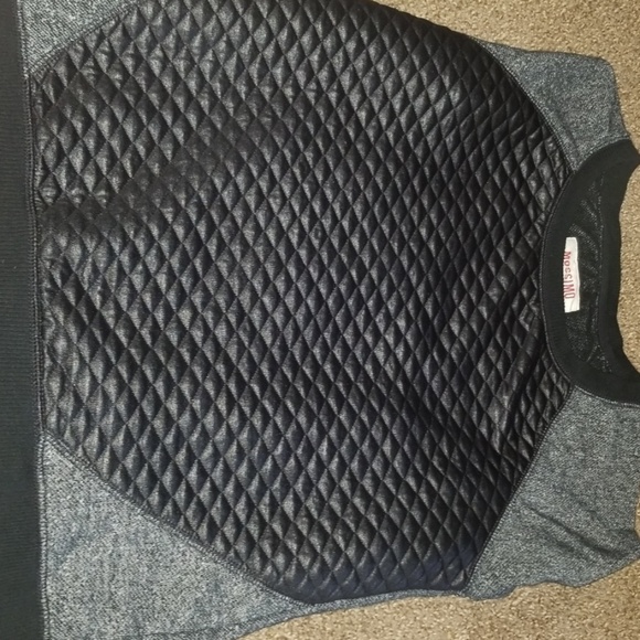 Shirt - Picture 3 of 3